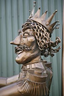 King Head DetailKing of Recycling