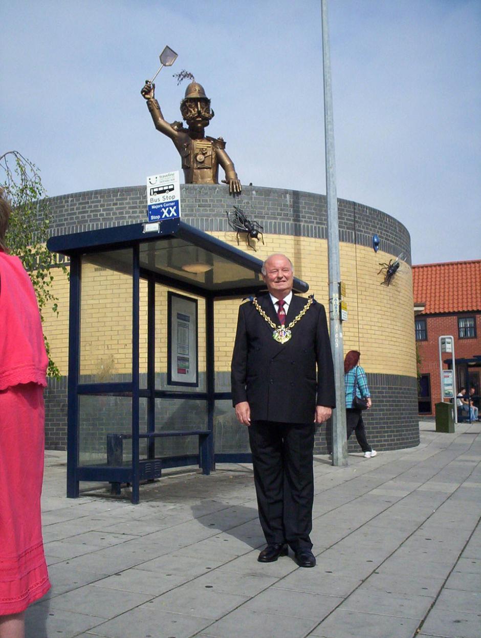 Mayor and Major