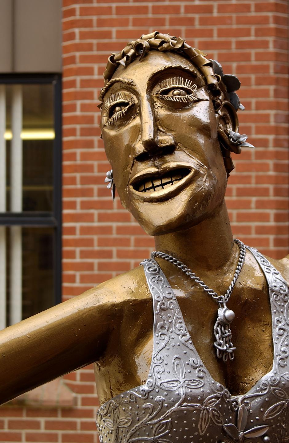 Dancer head detail