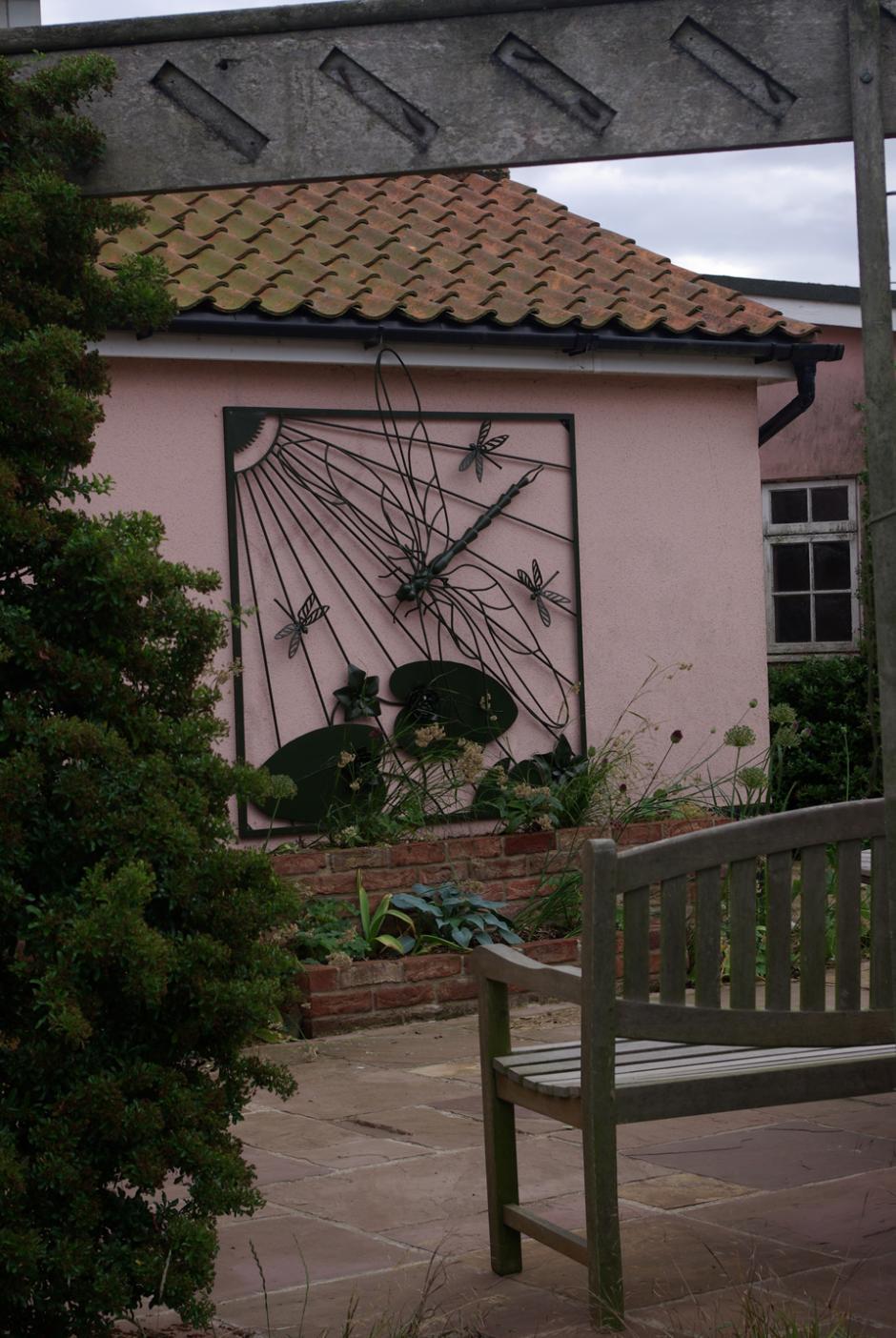 Dragon Fly Trellis